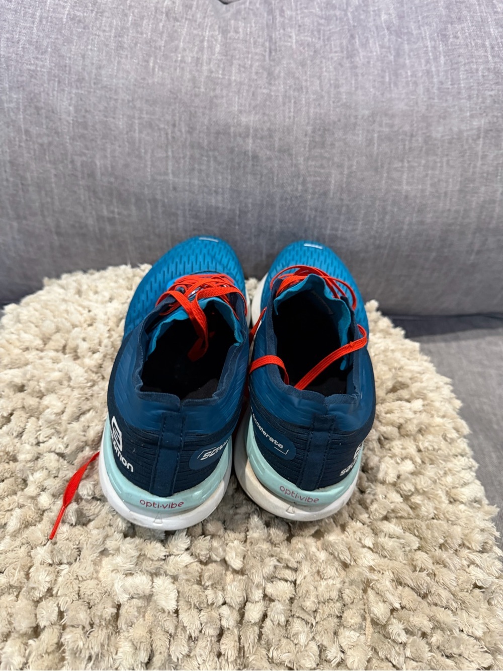 Salomon Teal Blue Running Shoes with Red Laces - Picture 3 of 6